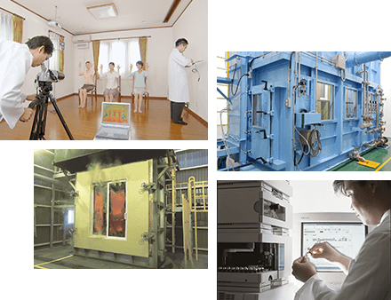住宅の性能検査をしている様子